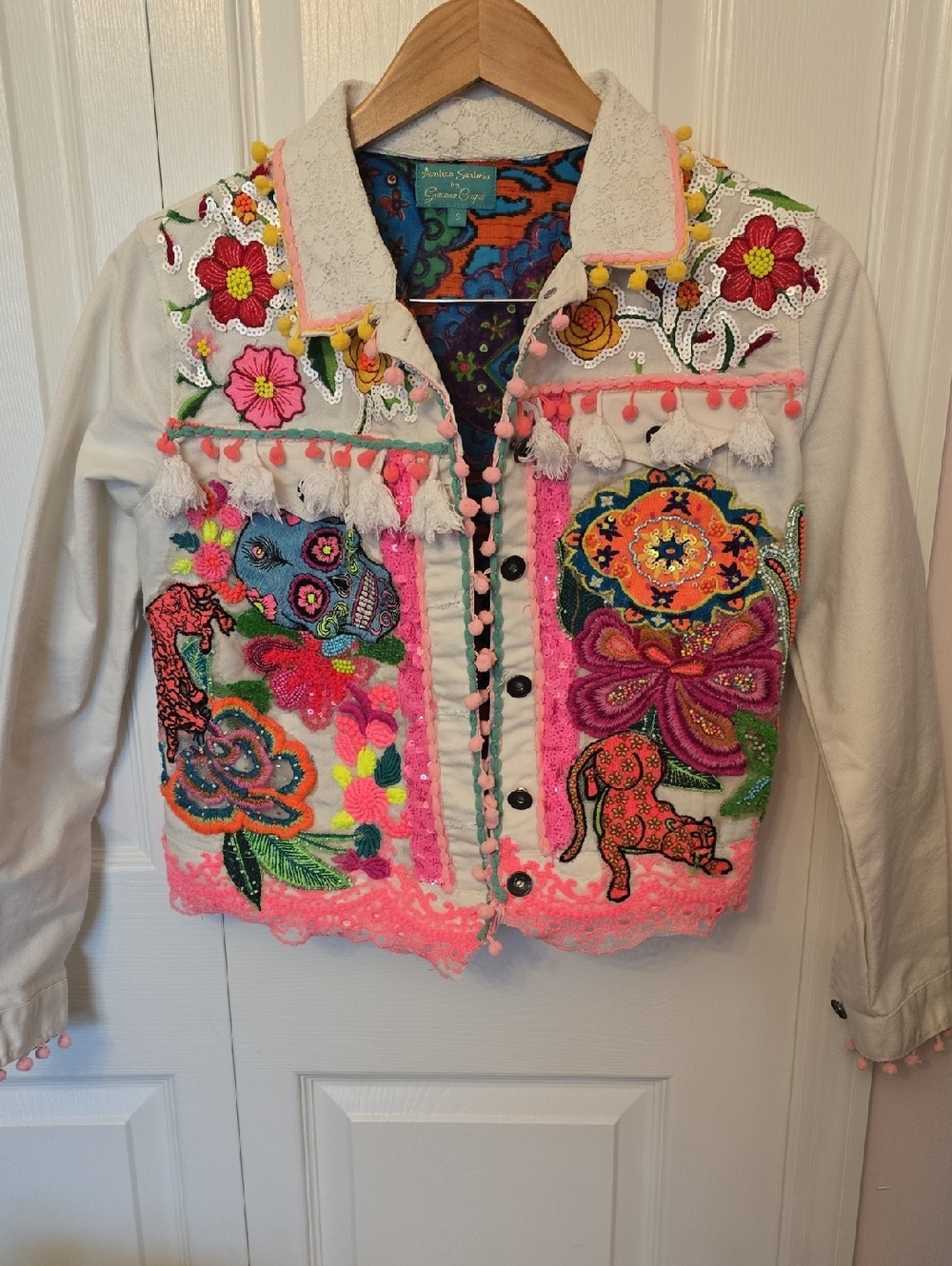 Frida Kahlo / Día de Muertos Embellished Jacket - Picture 2 of 7